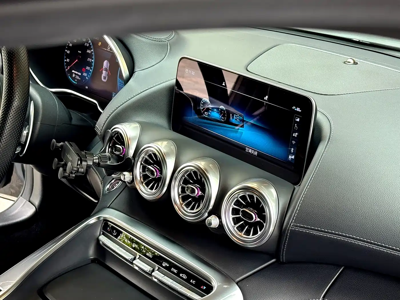 MERCEDES-BENZ AMG GT