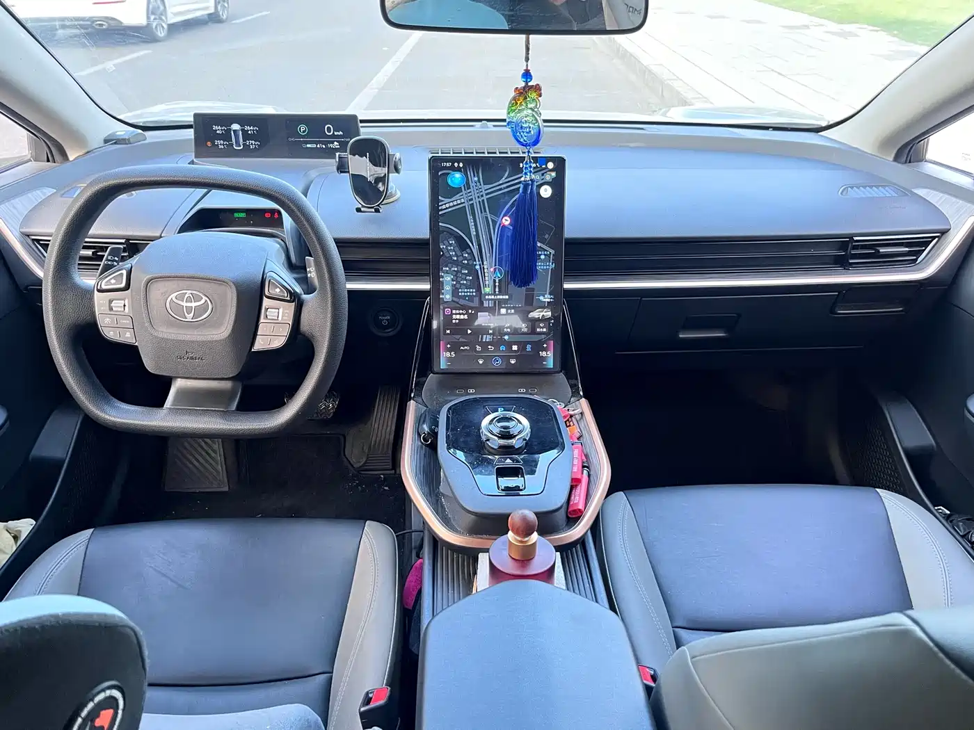 Toyota bZ3 2024 517km Elite PRO фото 9