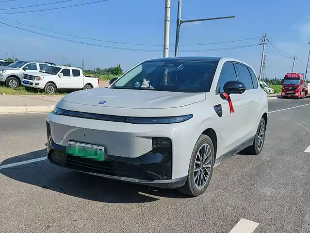 Leapmotor B10 2025