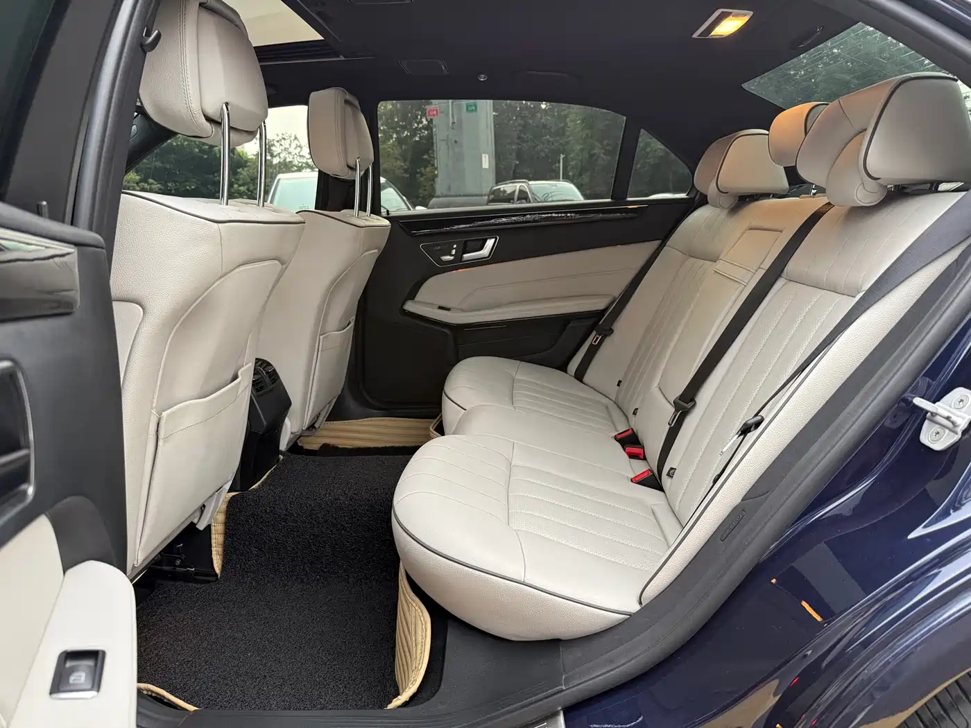 Mercedes-Benz E-Class 2015 E 260 L Sport фото 5