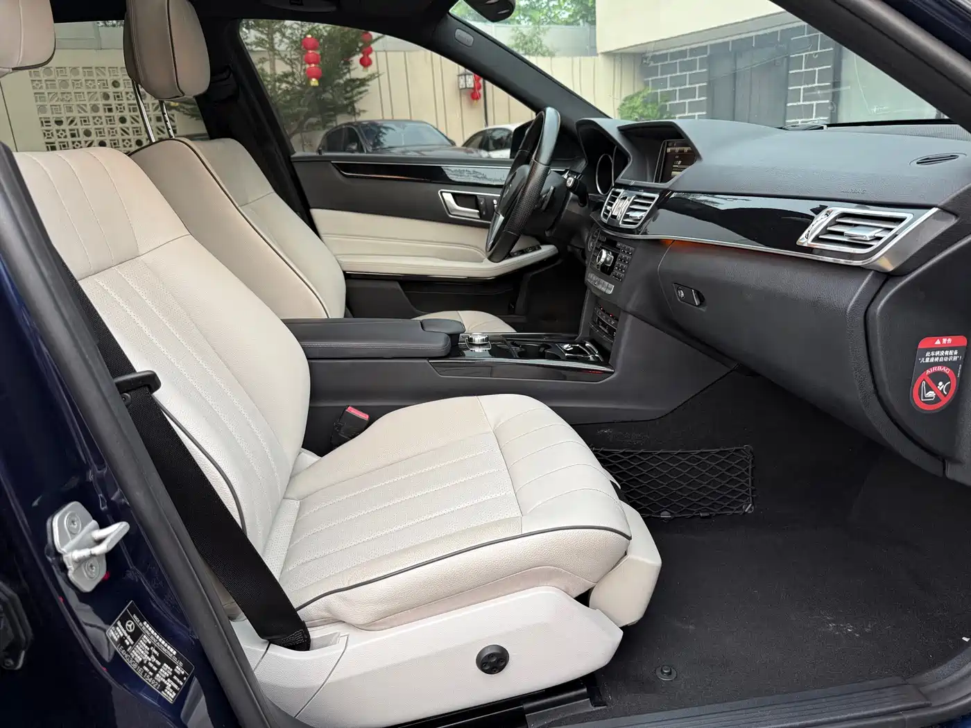 Mercedes-Benz E-Class 2015 E 260 L Sport фото 7