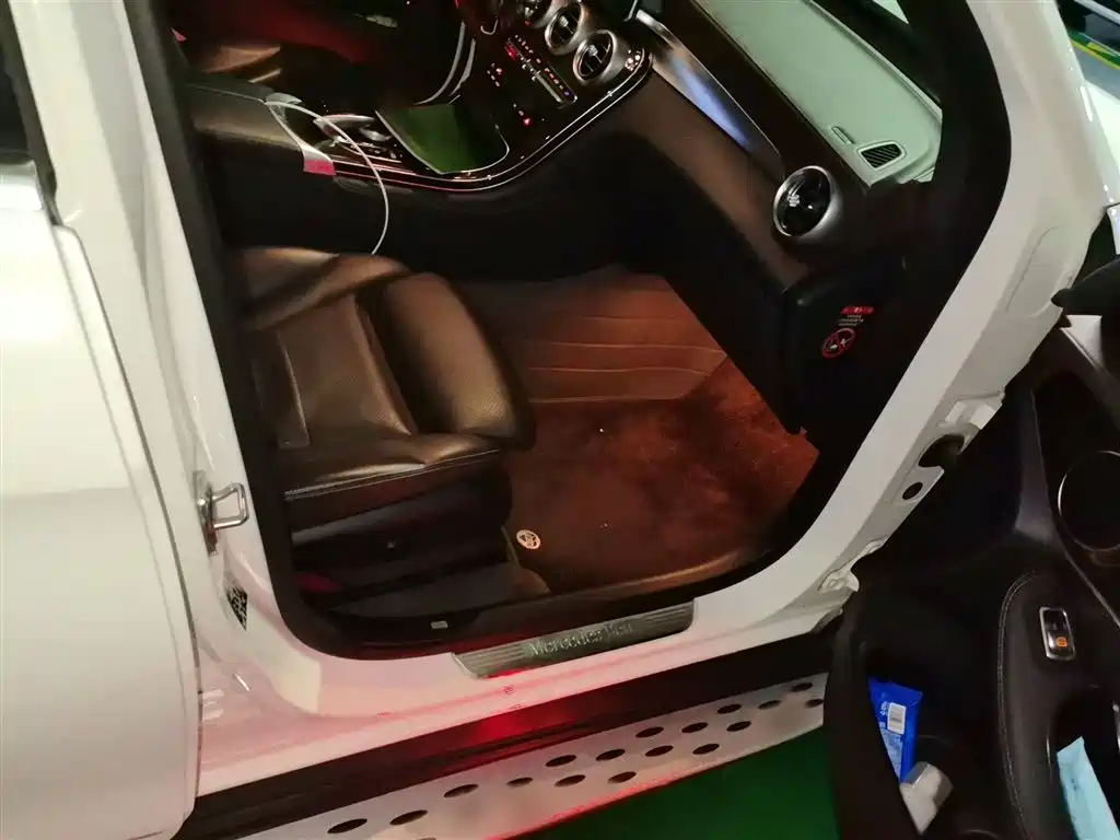 Mercedes-Benz GLC 2017 GLC 260 4MATIC Dynamic фото 20