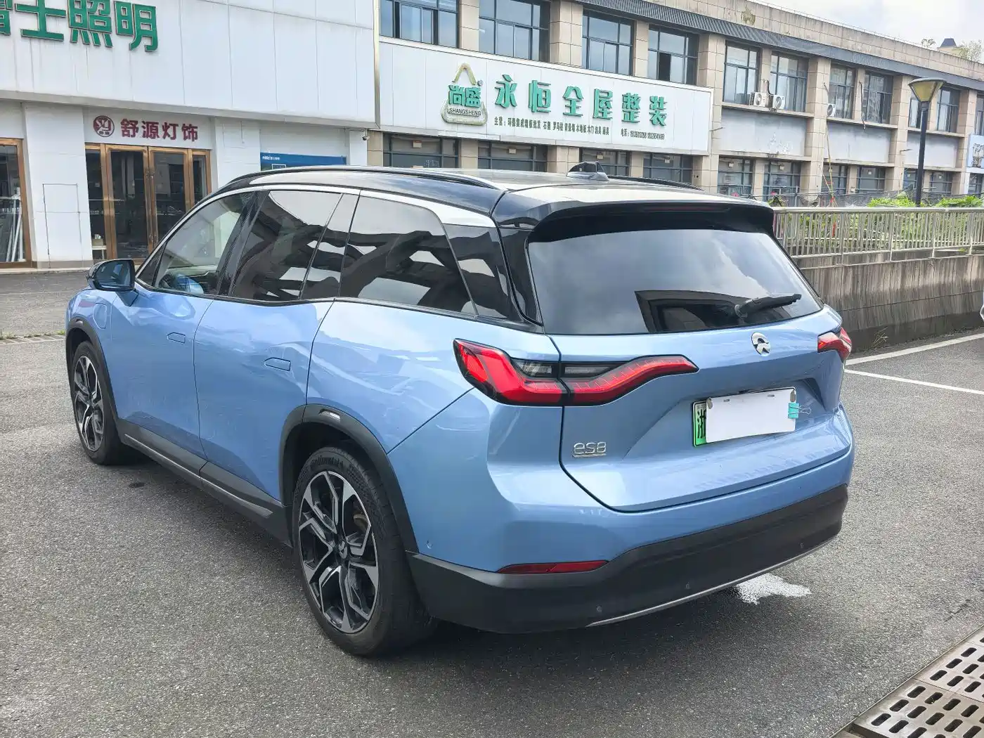 NIO ES8 2018 2018 Founder Edition