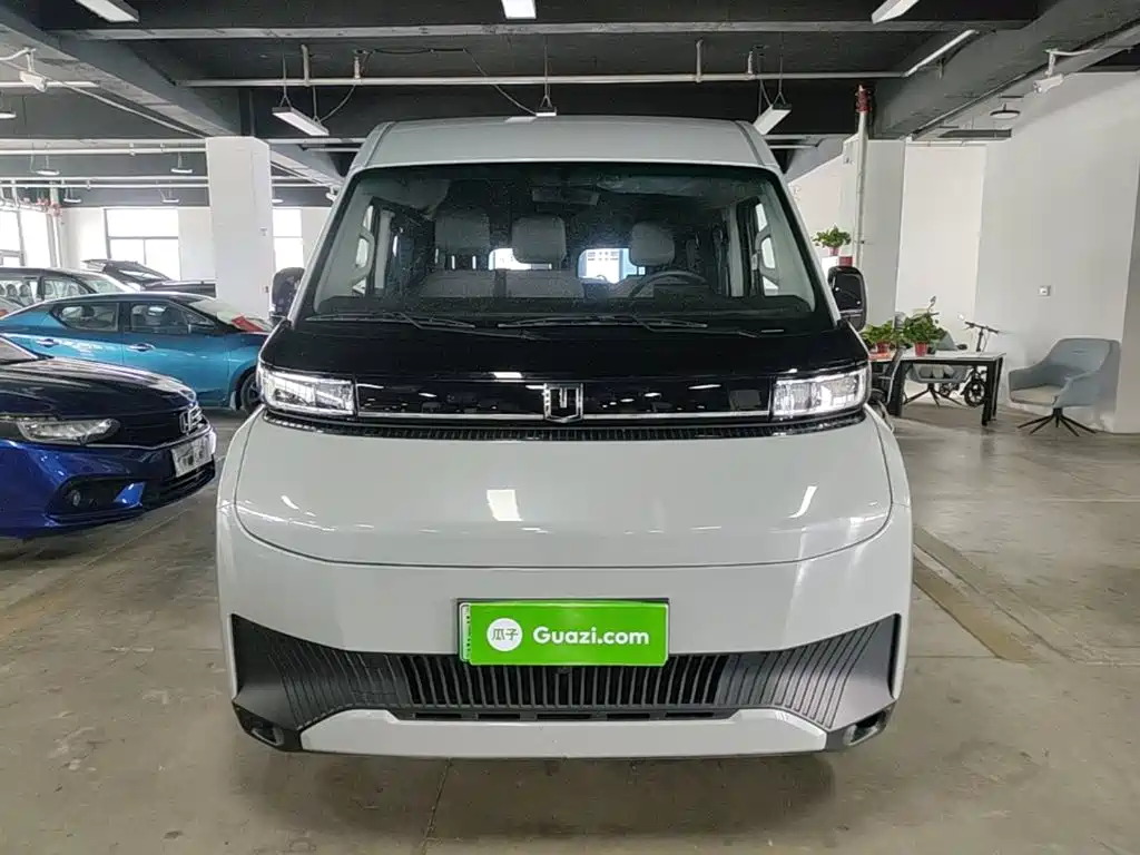 Yuan Cheng Farizon Super VAN 2025 2025 Journey Edition Action Pack 68kWh