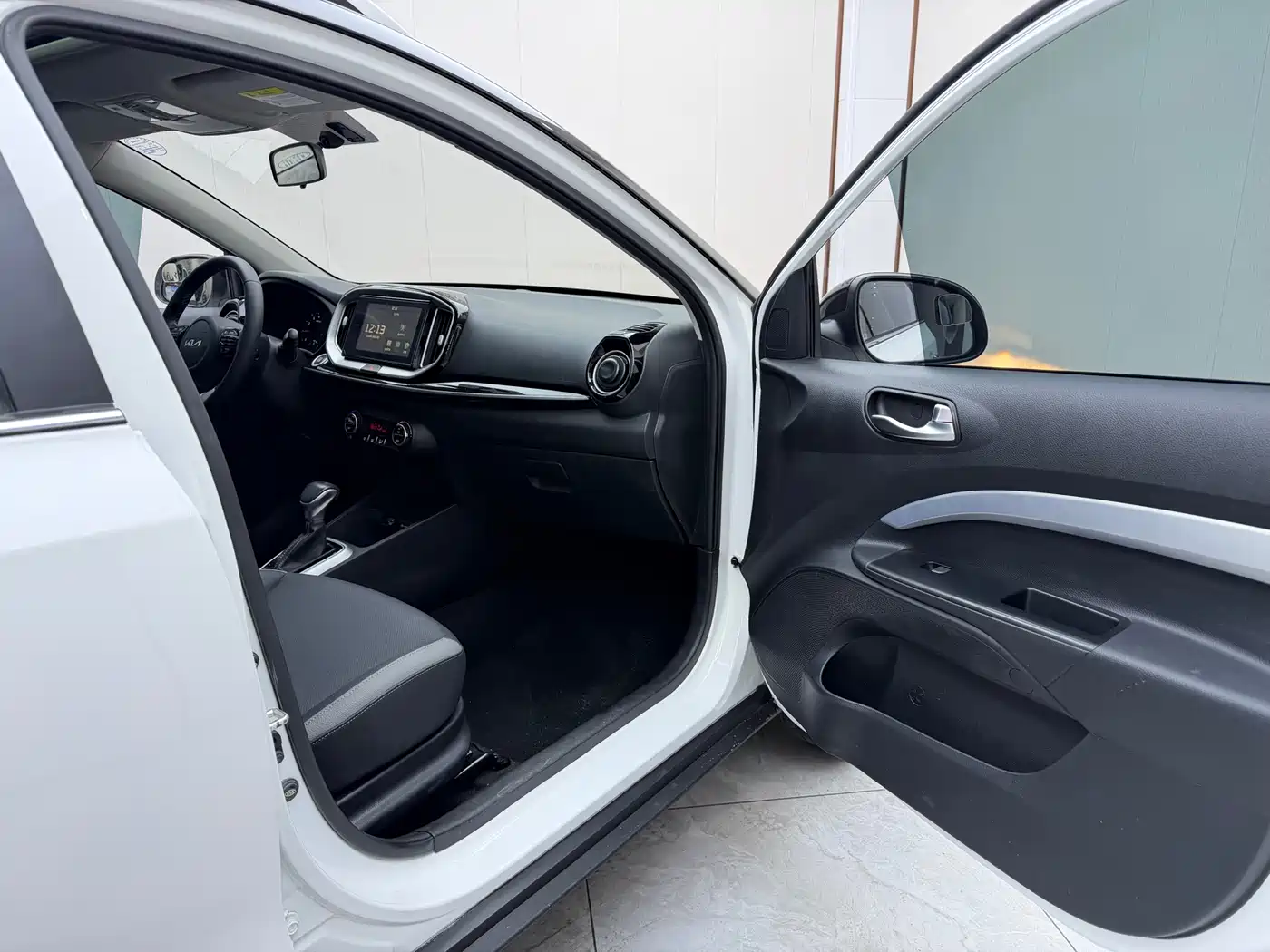 Kia KX1 2021 1.4L CVT Fun Sunroof Version фото 20