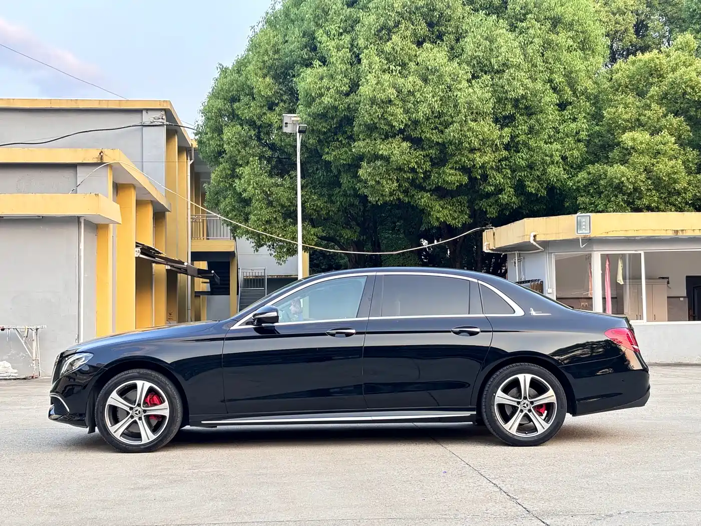 Mercedes-Benz E-Class 2019 E 200 L Sport фото 9