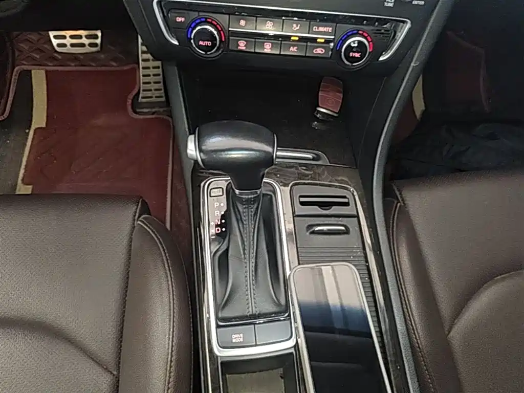 Kia K5 2016 1.6T Automatic LUX фото 14