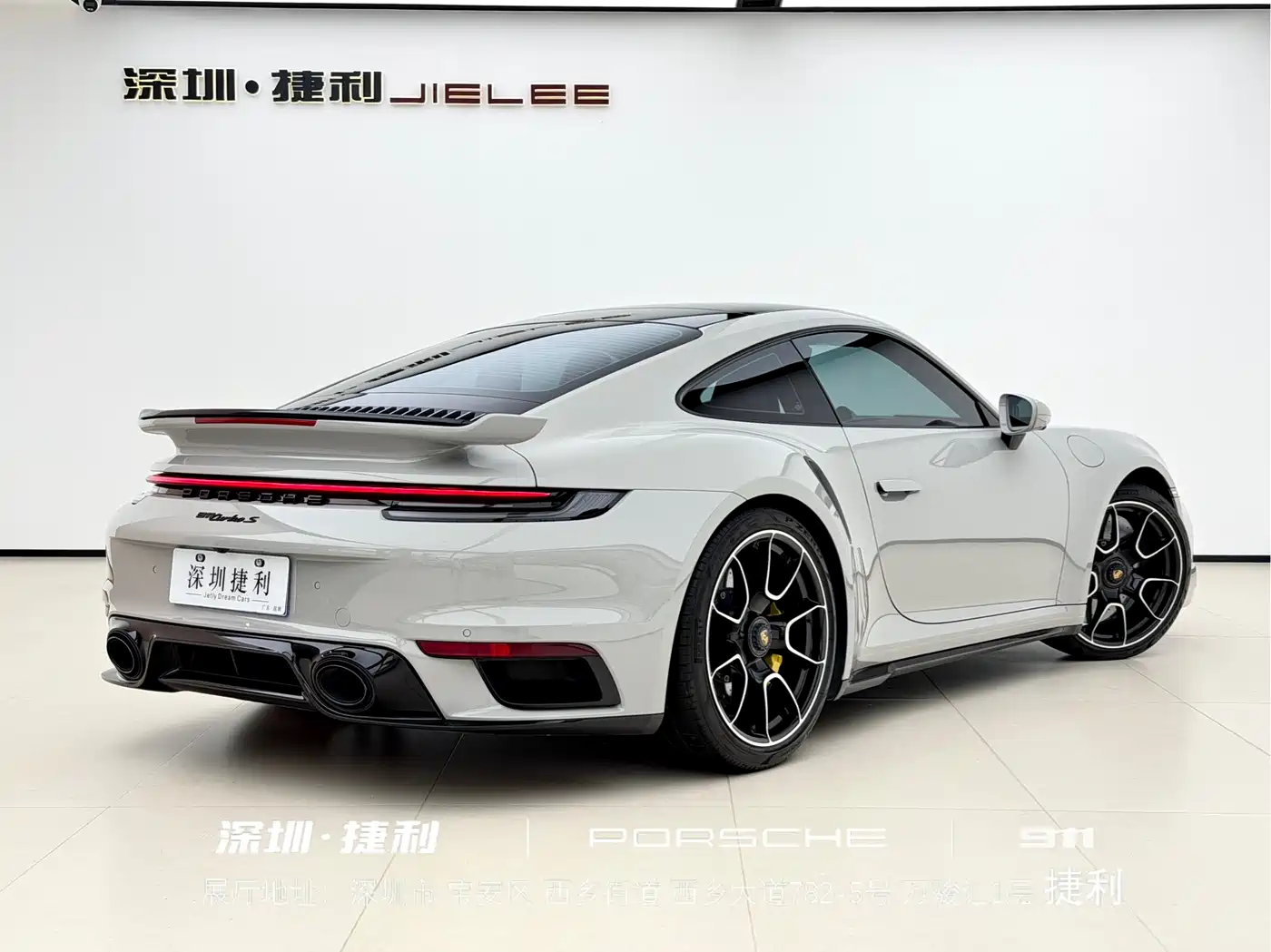 Porsche 911 2023 Turbo S 3.7T фото 8