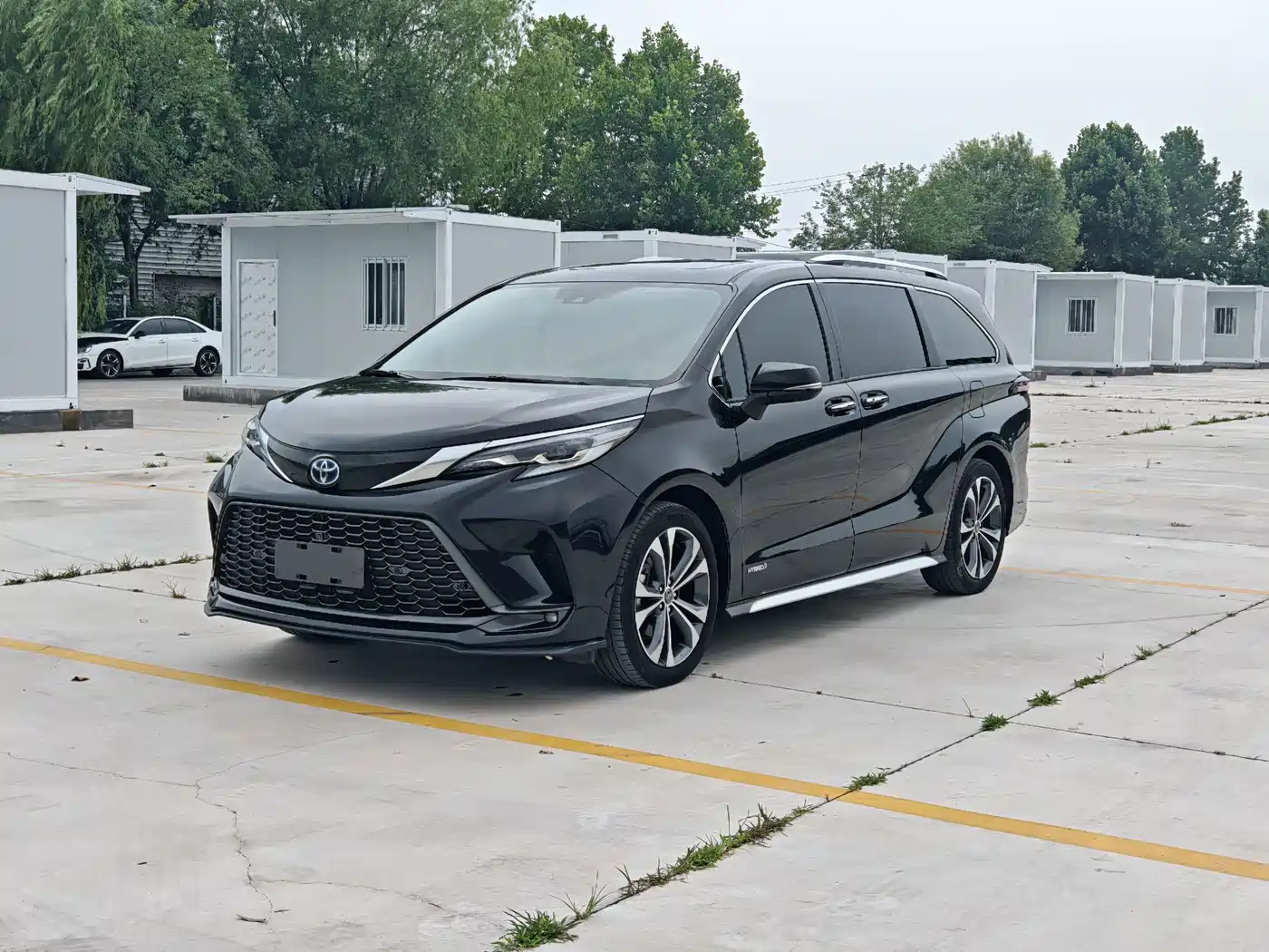Toyota Granvia 2023 2.5L Hybrid Prestige PLUS Edition