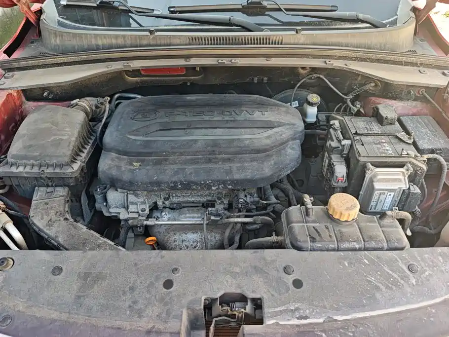 Photo 10 - Baojun RS-3