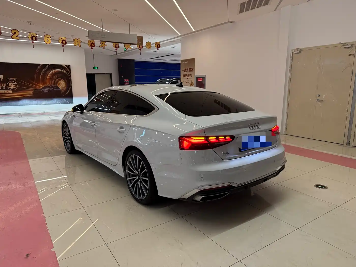 Audi A5 (Import) 2023 Sportback 40 TFSI quattro Luxury Dynamic фото 17