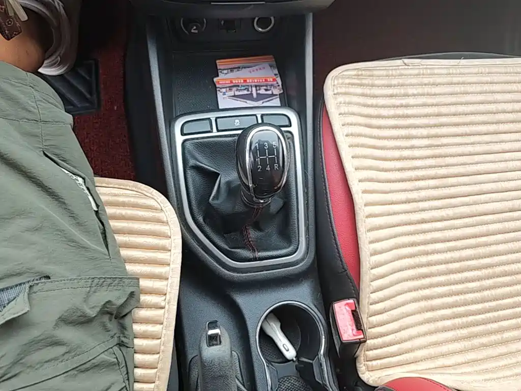 Changan Eado XT 2018 2016 1.6L Manual Stylish Cool Edition
