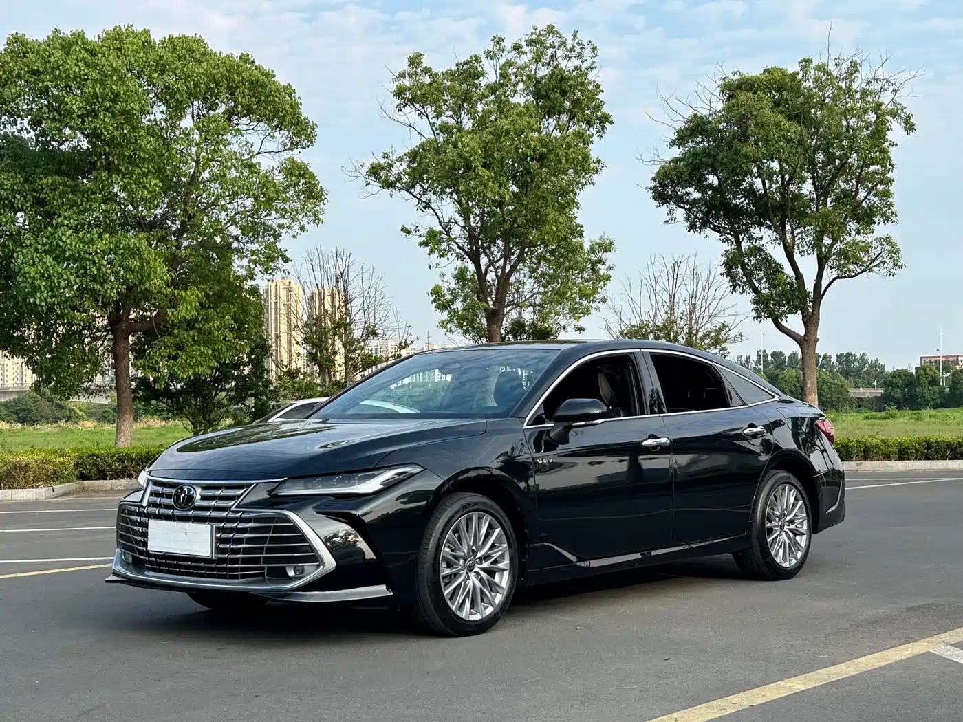 Toyota Avalon 2024 Hybrid 2.0L Luxury Edition фото 4