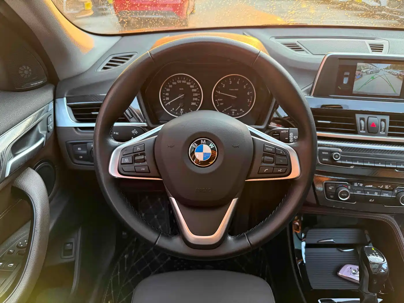 BMW X1 2018 sDrive18Li Premium Model фото 11