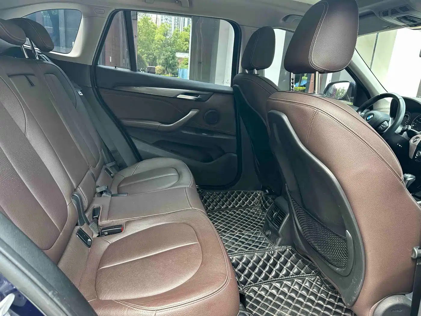 BMW X1 2018 xDrive20Li Premium Model фото 4