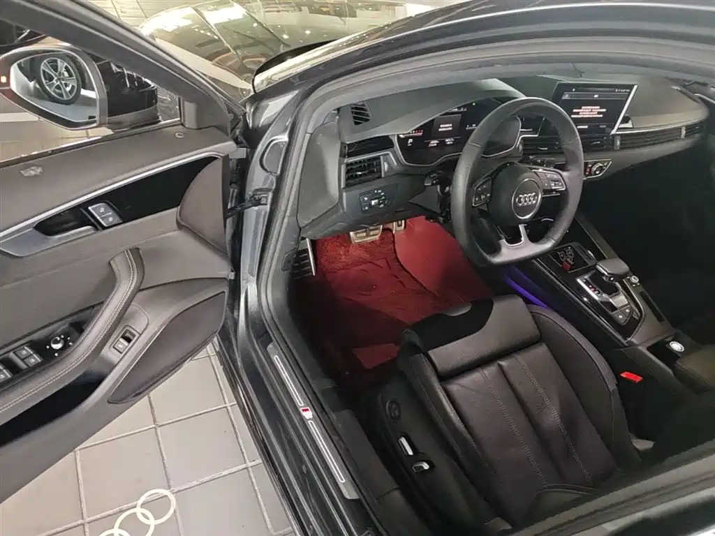 Audi A4L 2024 40 TFSI Luxury Dynamic фото 16