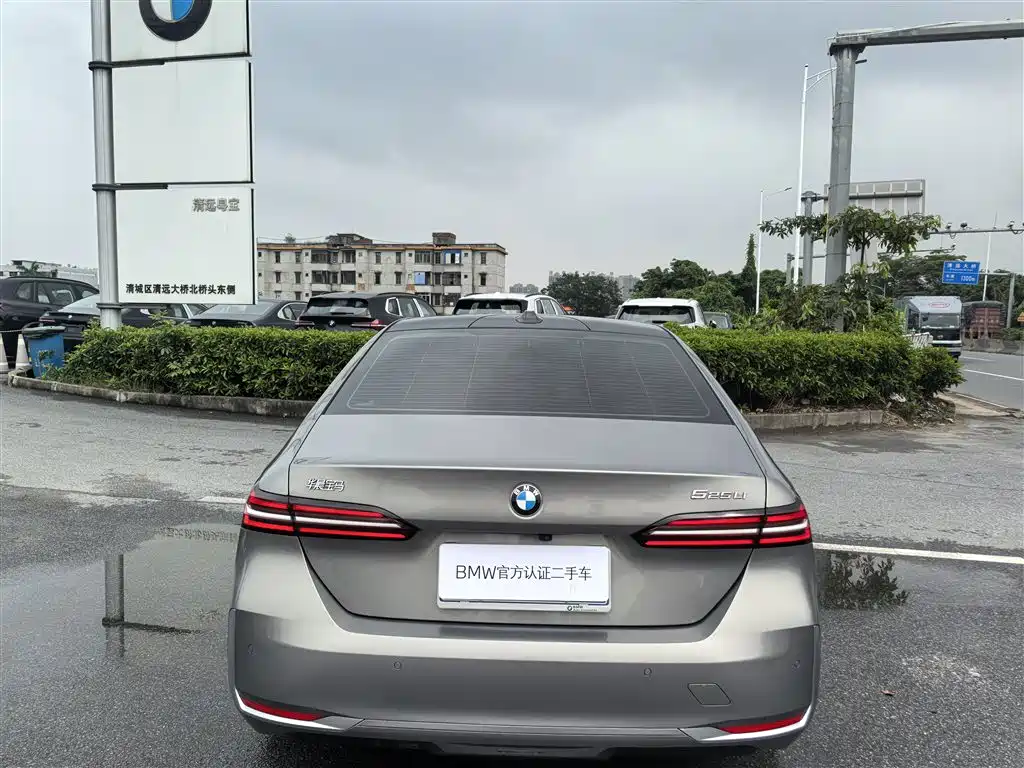 BMW 5 Series 2024 525Li Luxury Package фото 9