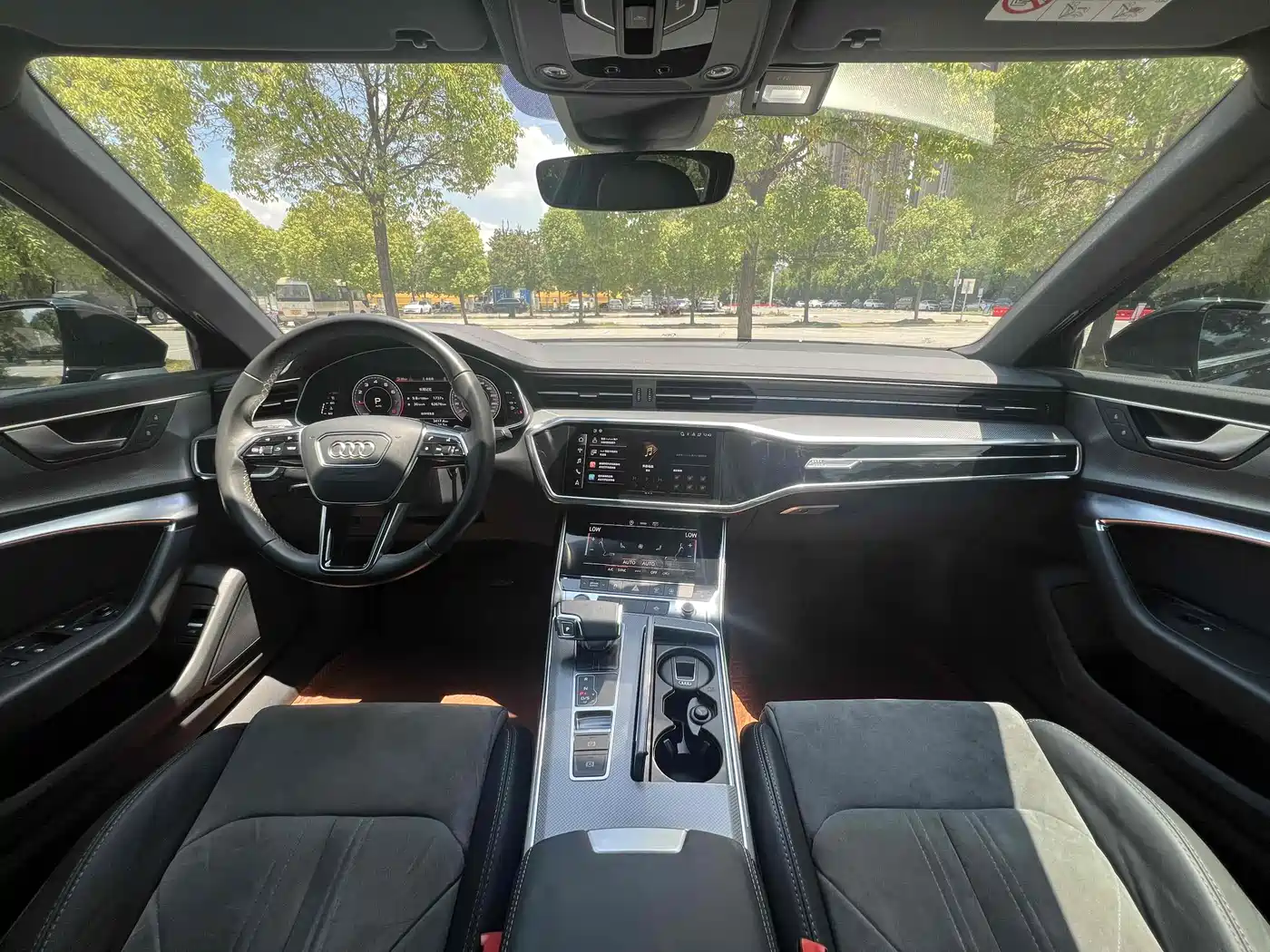 Audi A6L 2021 40 TFSI Luxury Sport фото 6