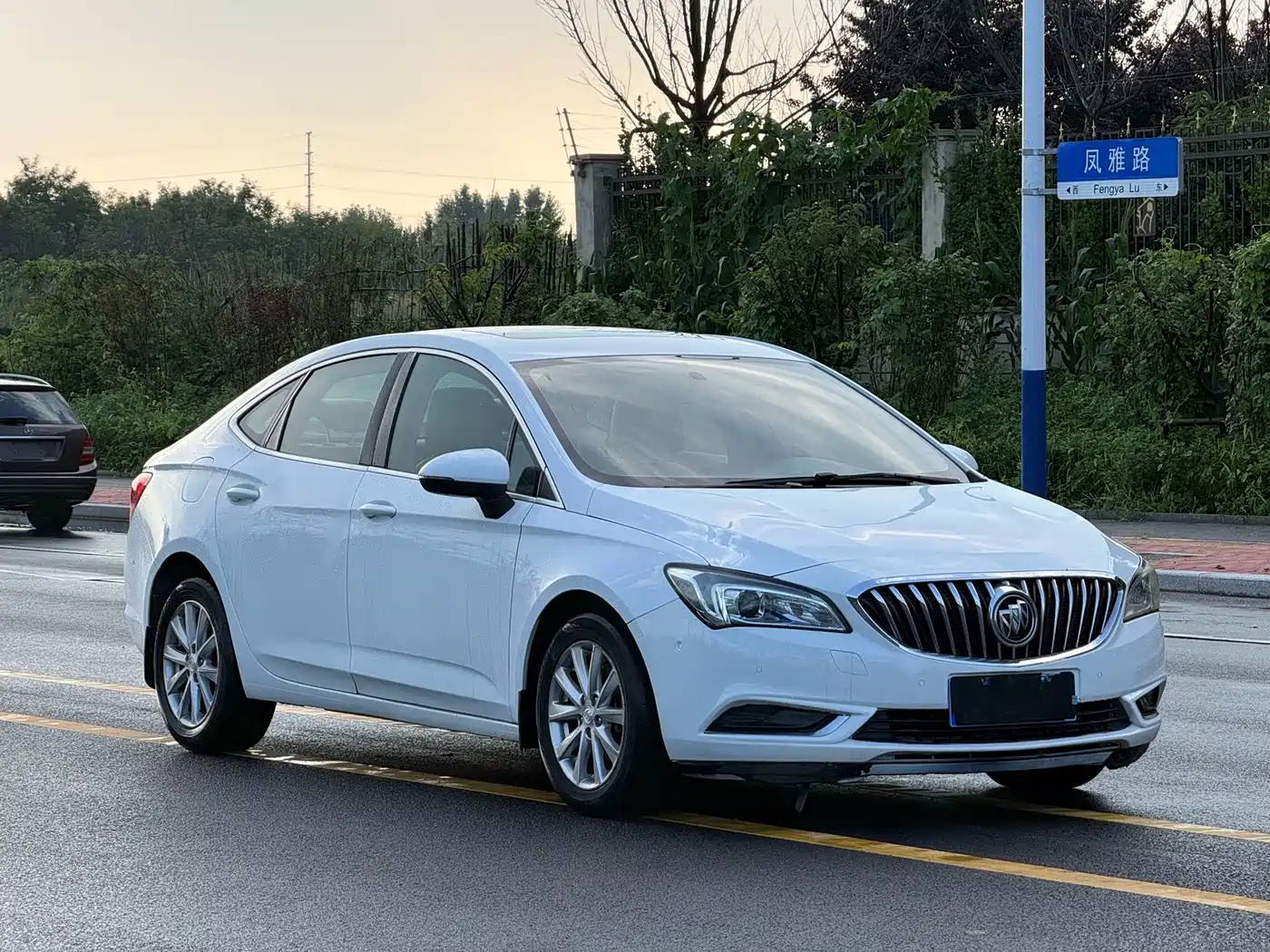 Фото 3 - Buick Verano