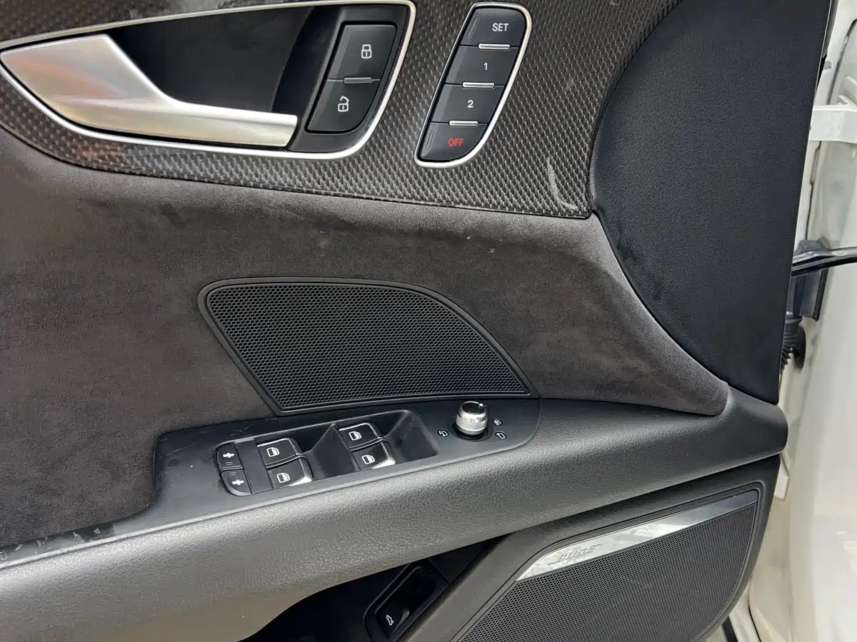 Audi S7 2013 4.0 TFSI quattro фото 8