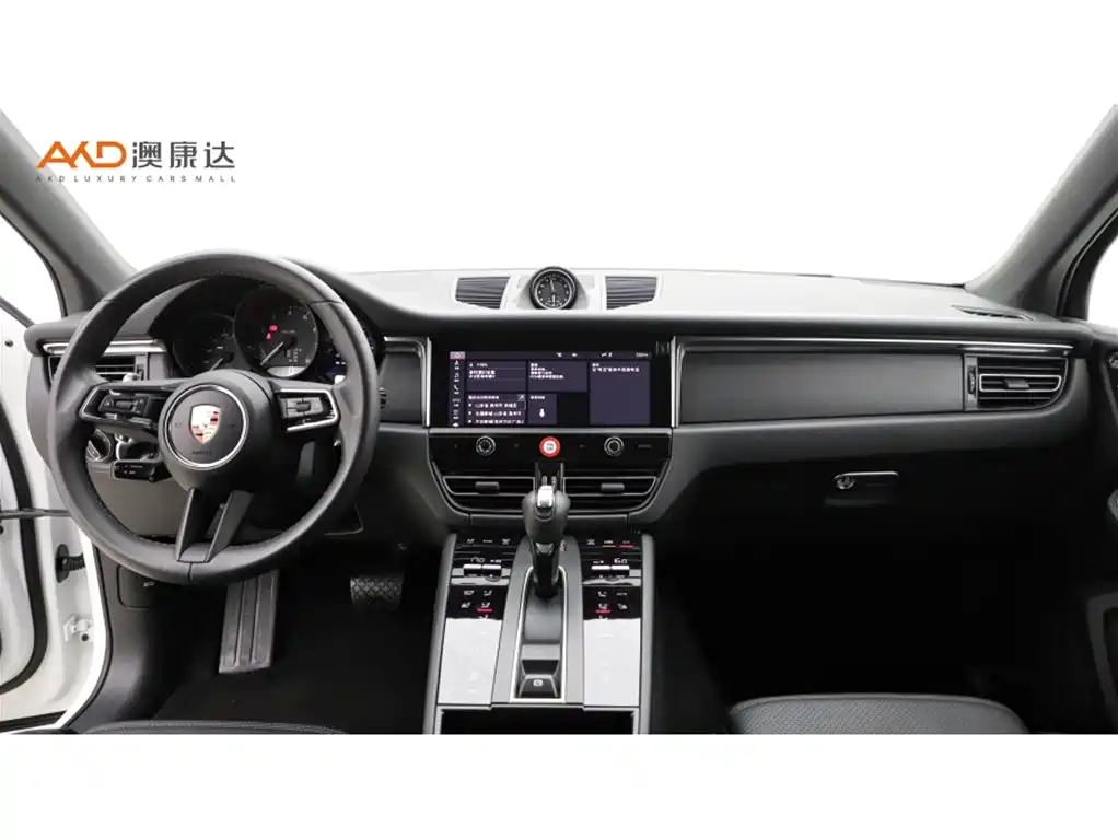 Porsche Macan 2023 Macan 2.0T фото 5