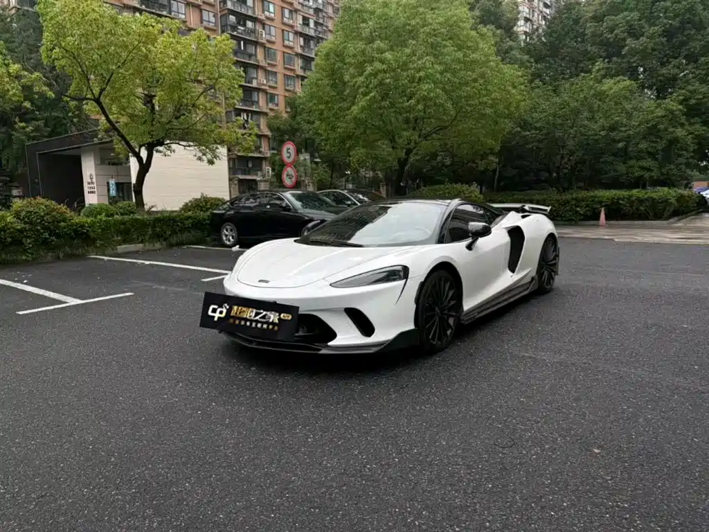 McLaren GT 2023 4.0T Standard Model