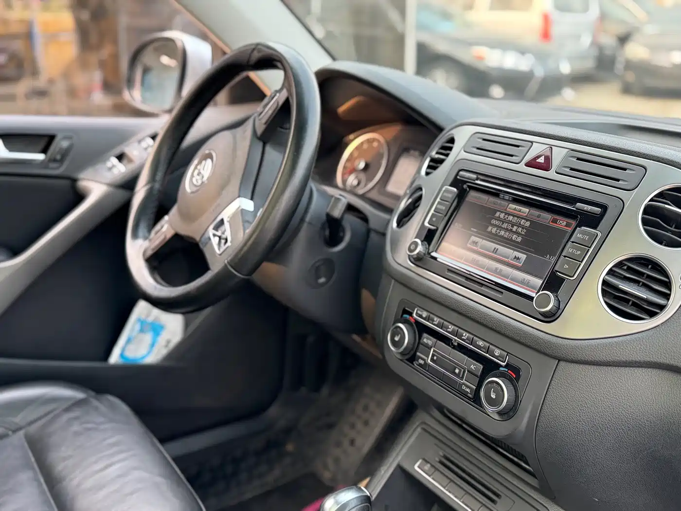 Volkswagen Tiguan 2012 2.0TSI Automatic 4WD Elite Edition фото 5