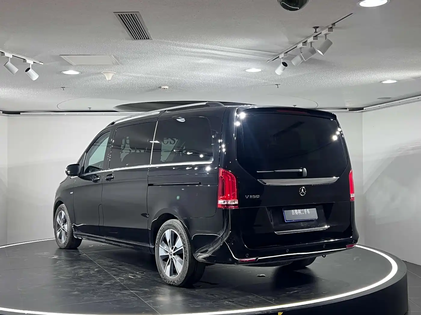 Mercedes-Benz V-Class 2022 V 260 Prestige Edition фото 11