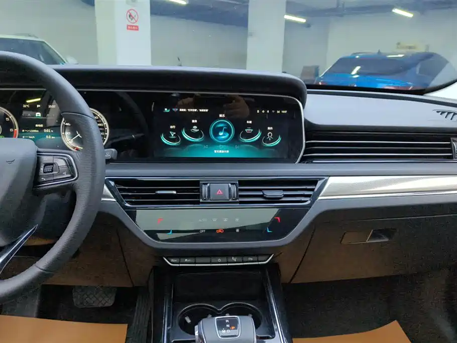 Hongqi HS5 2022 Facelift 2.0T Smart Flag Enjoyment Edition фото 13