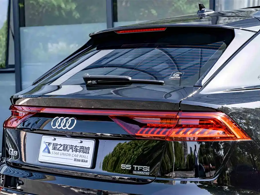 Audi Q8 2022 55 TFSI Premium Selection Dynamic фото 8