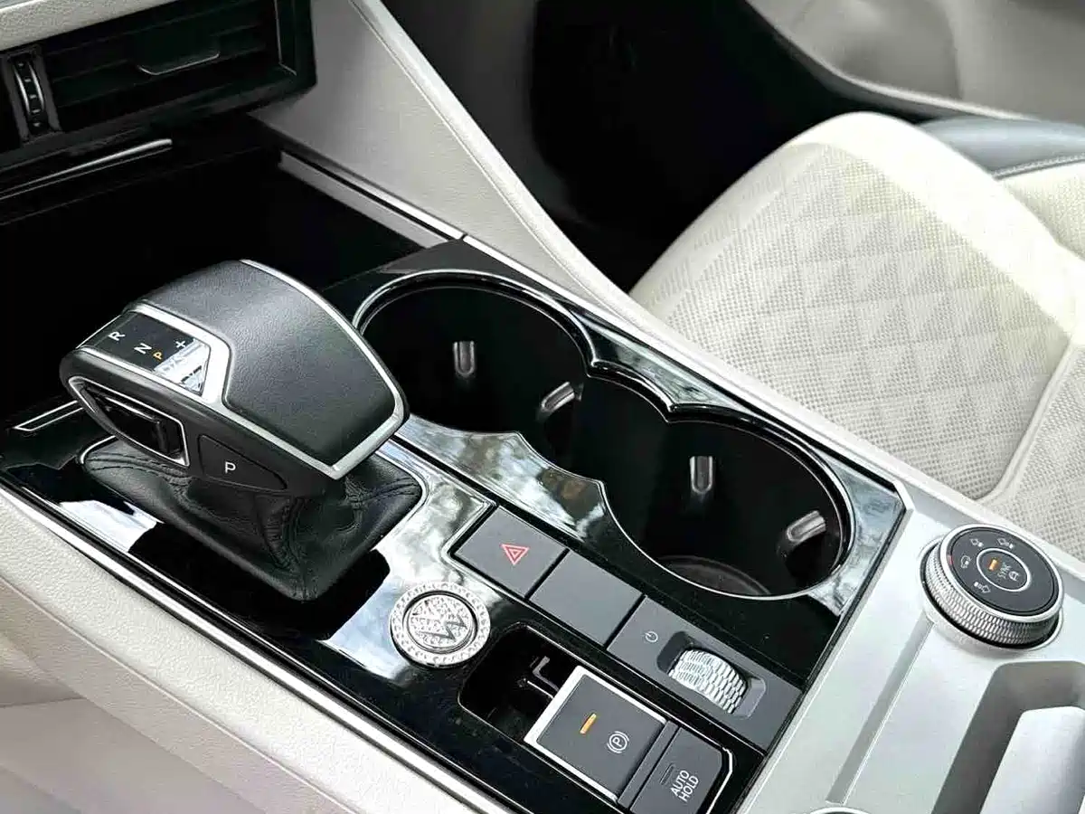 Volkswagen Touareg 2019 3.0TSI Sharp Intelligence Edition China VI фото 7