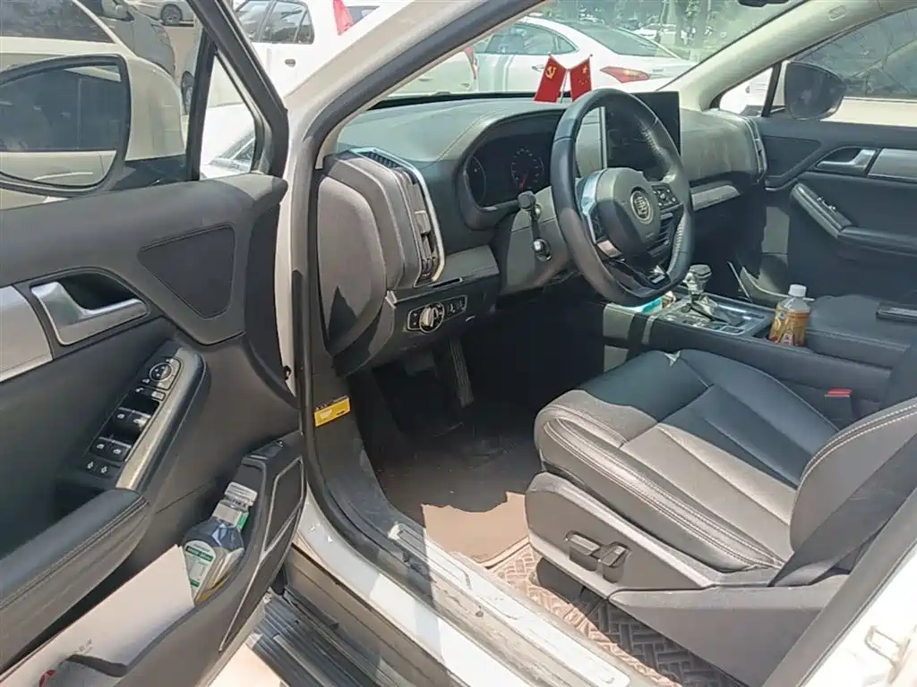 BYD Tang 2018 2.0T Automatic Smart Connection Noble Edition 7-Seater China V фото 16
