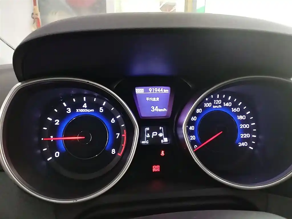 Hyundai Langdong 2016 1.6L Automatic Premium Edition фото 12