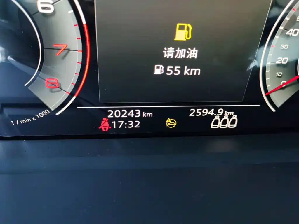 Фото 8 - Audi Q3