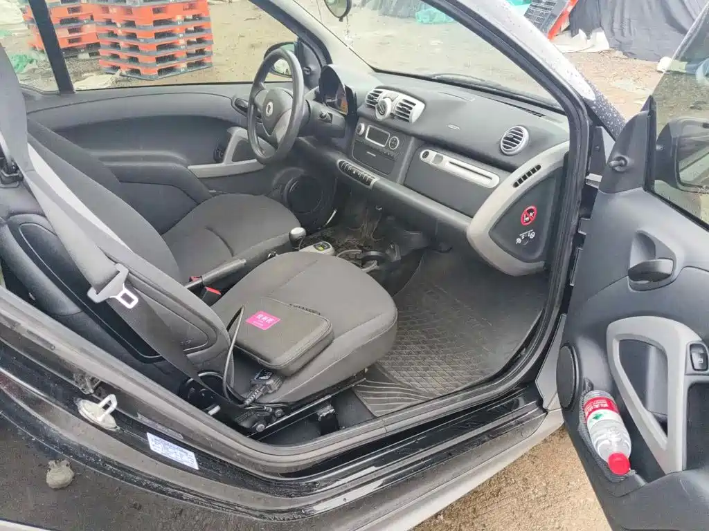 Photo 10 - smart fortwo