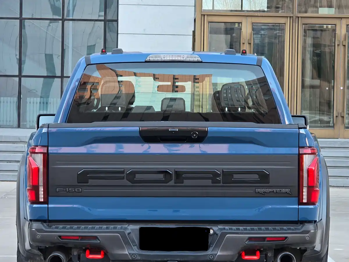 FORD F-150 RAPTOR