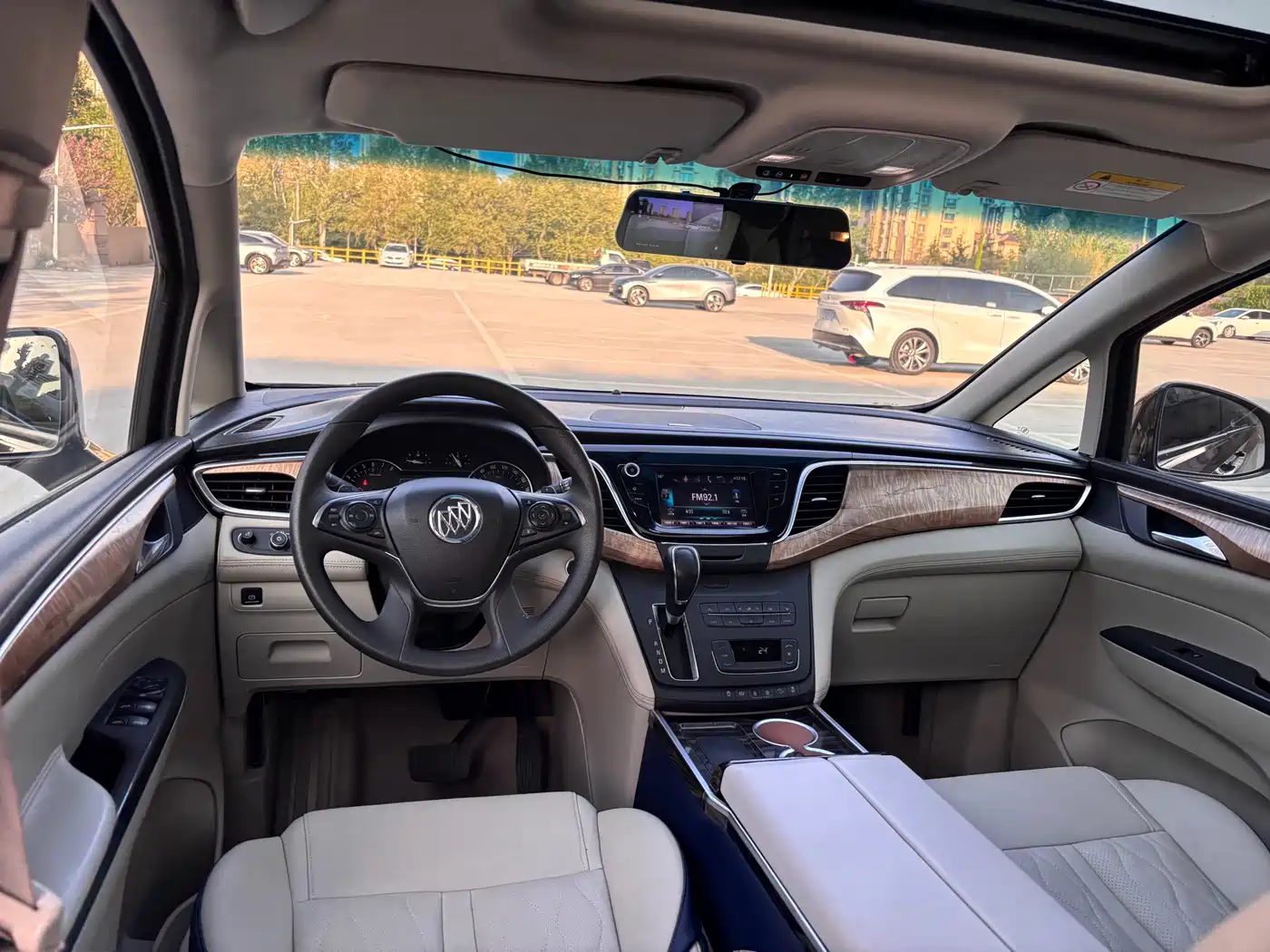 Buick GL8 2017 ES 28T Comfort Type China V фото 23