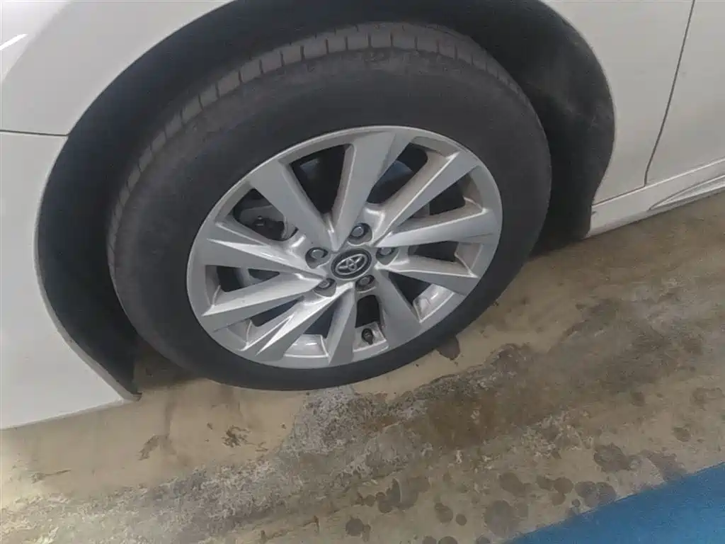 Toyota Camry 2023 2.0G Luxury Edition фото 23