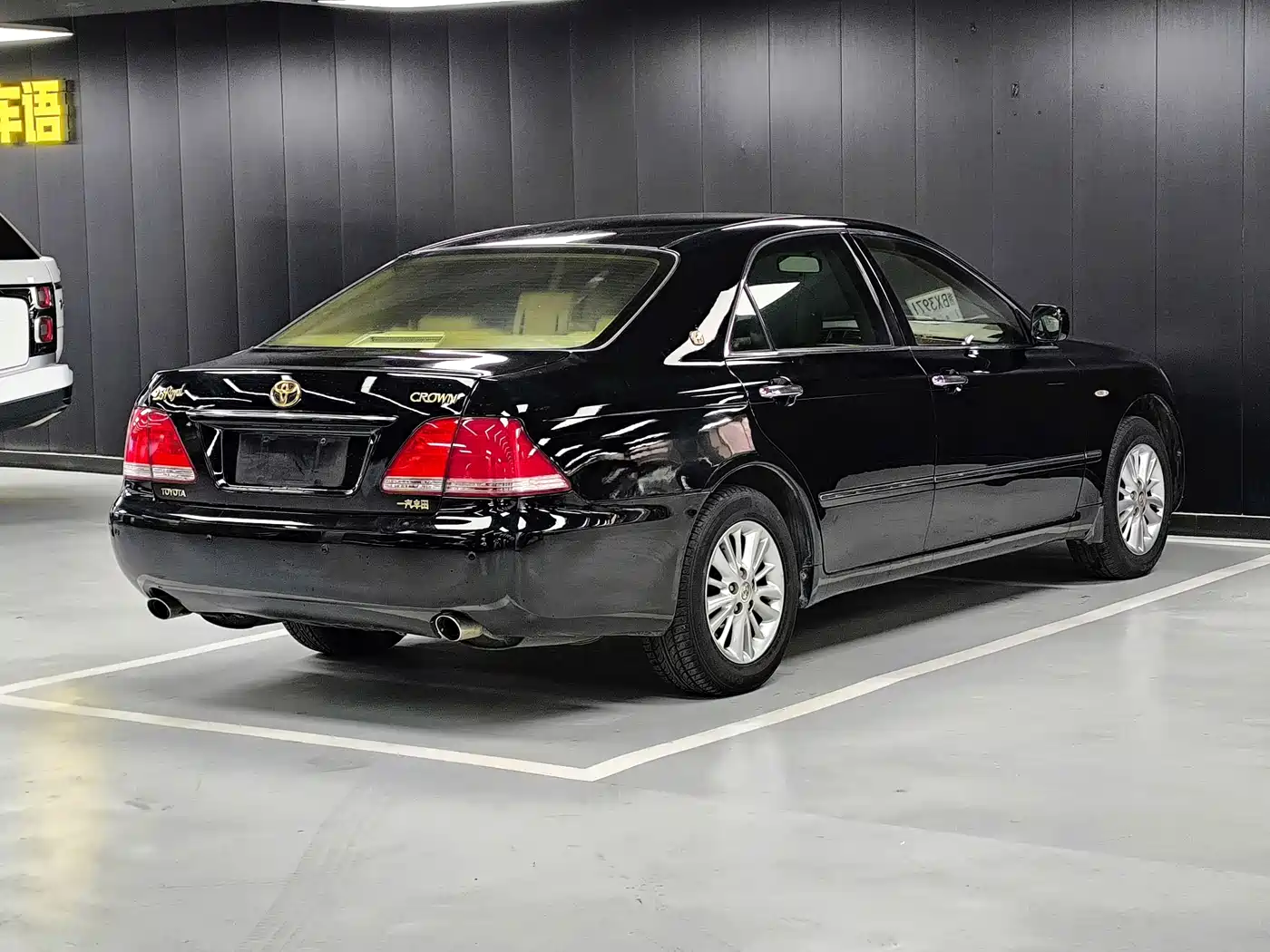 Toyota Crown 2009 2.5L Royal Special Enhanced Edition фото 13