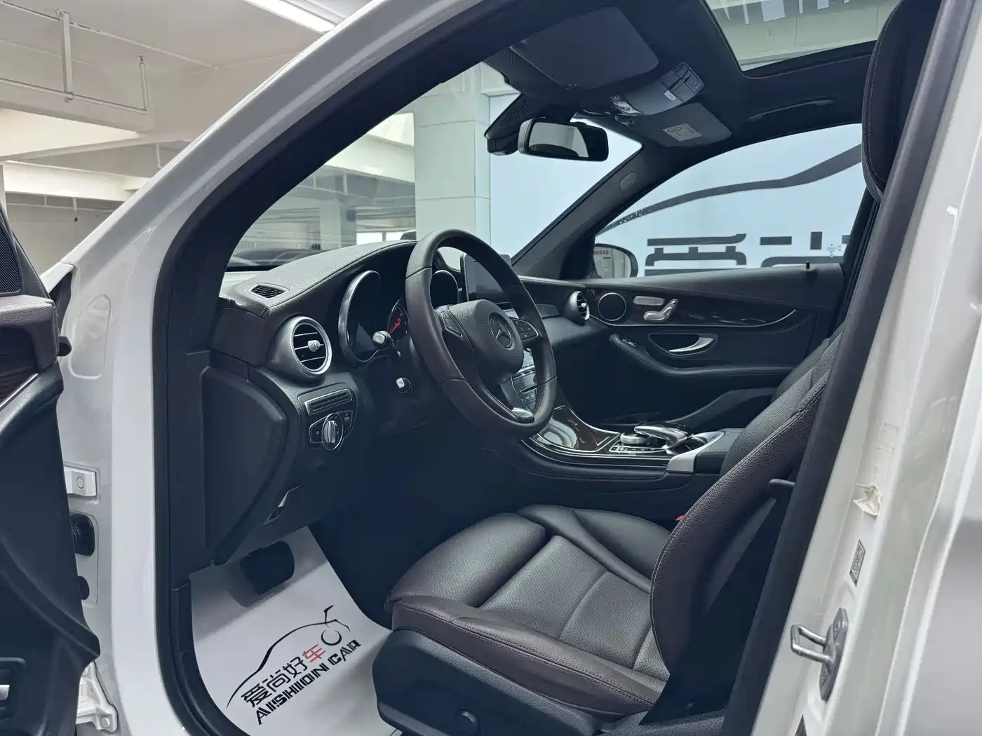 Mercedes-Benz GLC 2019 GLC 260 4MATIC Dynamic фото 8