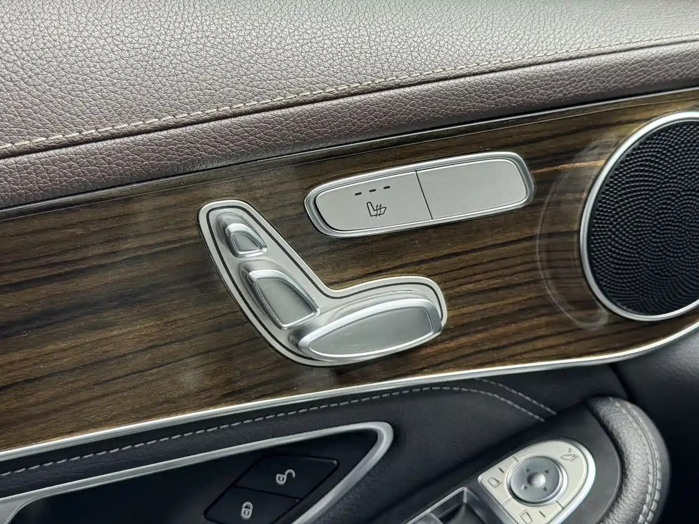 Mercedes-Benz GLC 2019 GLC 260 4MATIC Dynamic фото 16