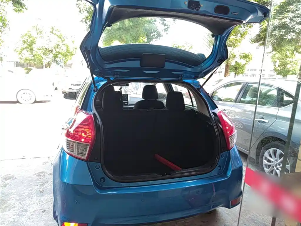 Toyota YARiS L Zhi Xuan 2015 1.5E Auto Charming Edition фото 19