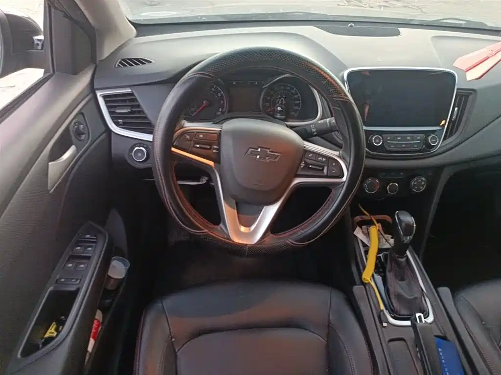 Chevrolet Monza 2020 Mild Hybrid Redline 320T Dual-Clutch Refreshing Edition фото 3