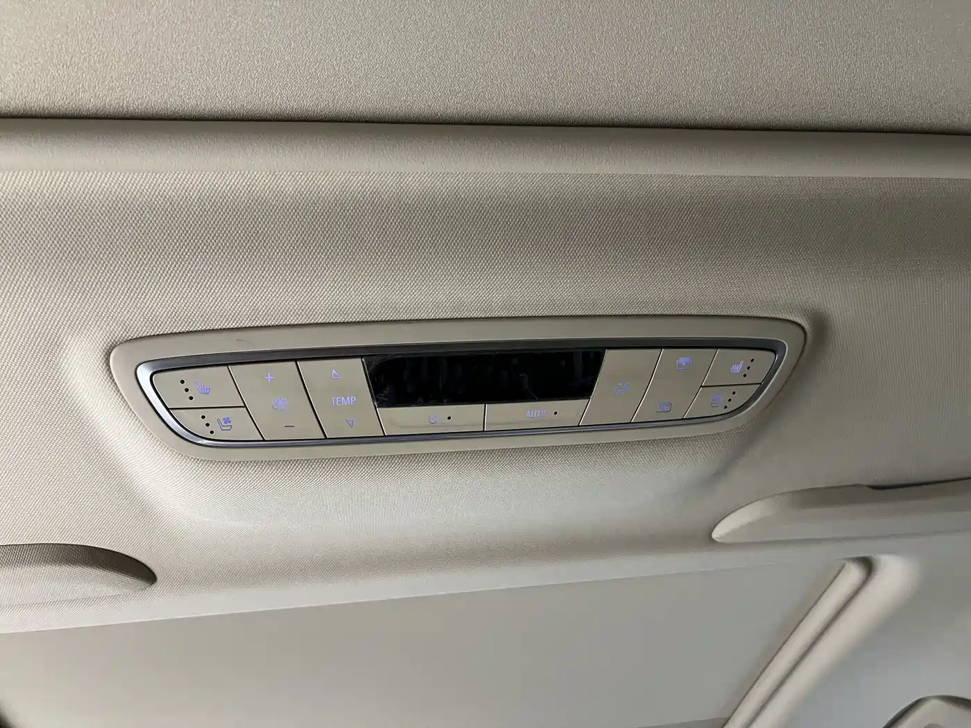Фото 8 - Buick GL8