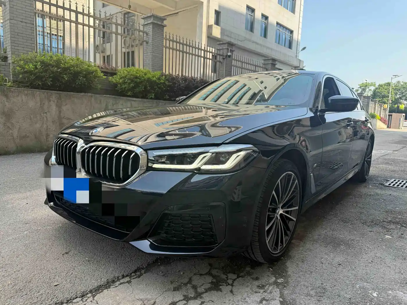 BMW 5 Series 2022 530Li Leading M Sport Package