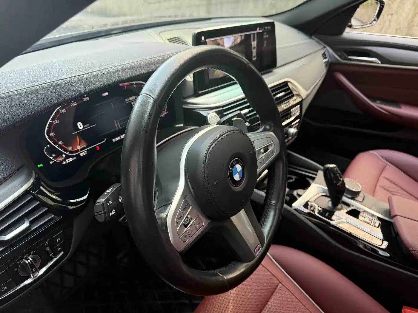 BMW 5 Series 2022 530Li Leading M Sport Package фото 7