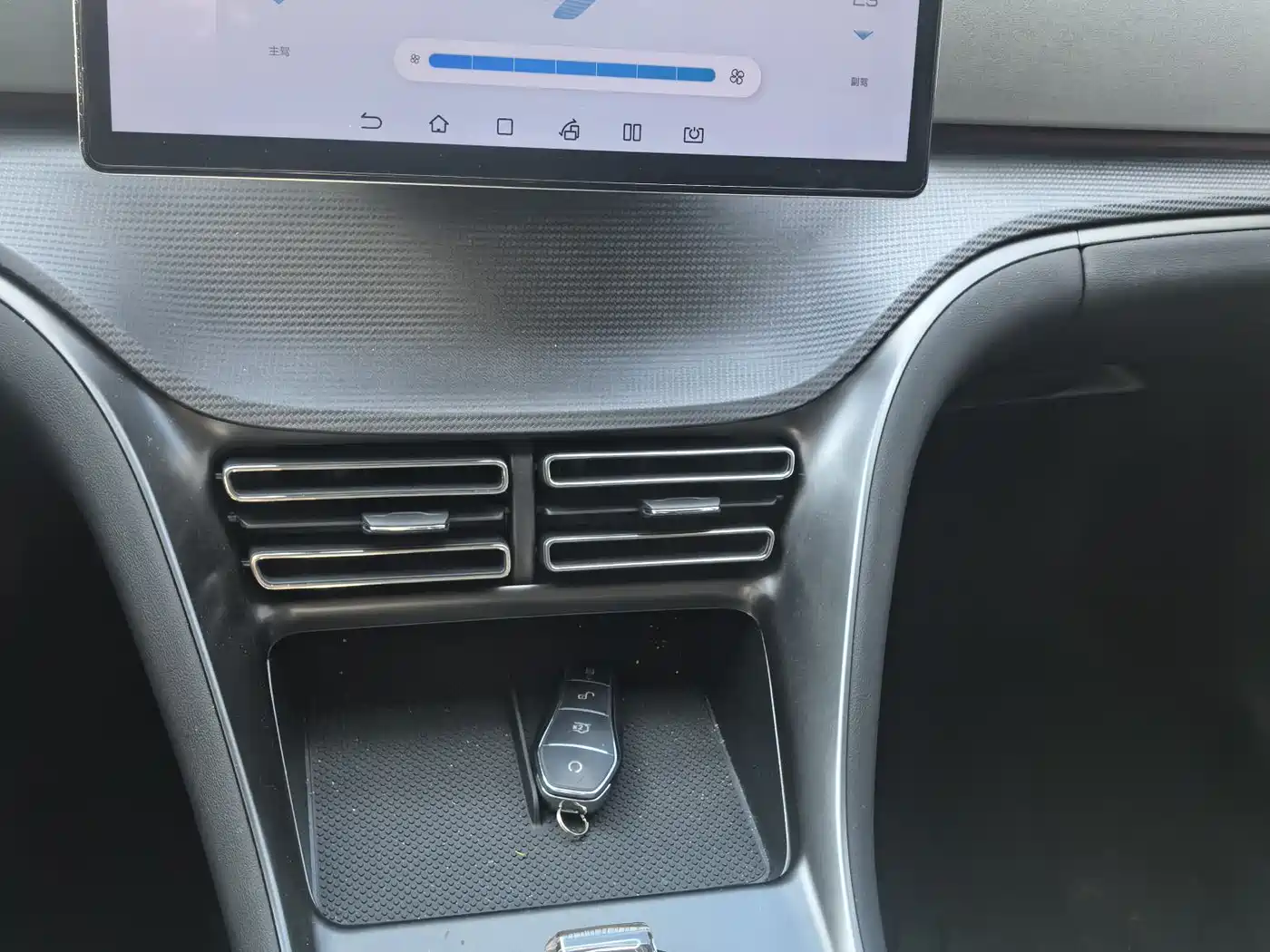 BYD Seal 05 DM-i 2025 DM-i 115KM Honor фото 10