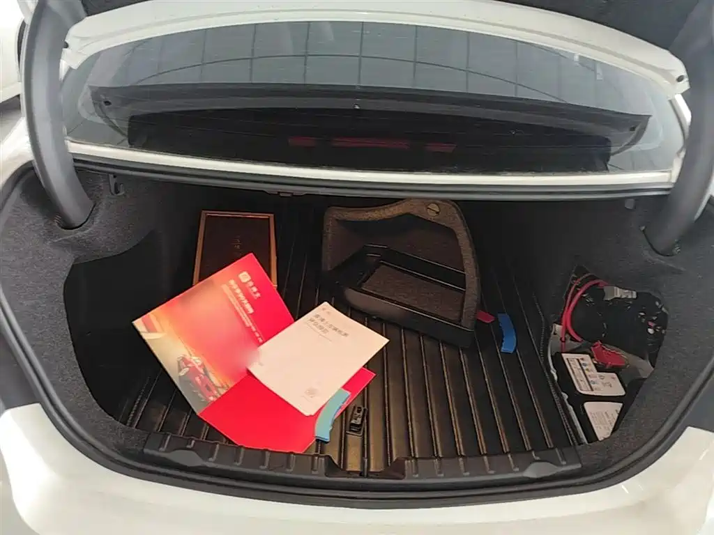 BMW 3 Series 2018 320Li Fashion Style фото 19