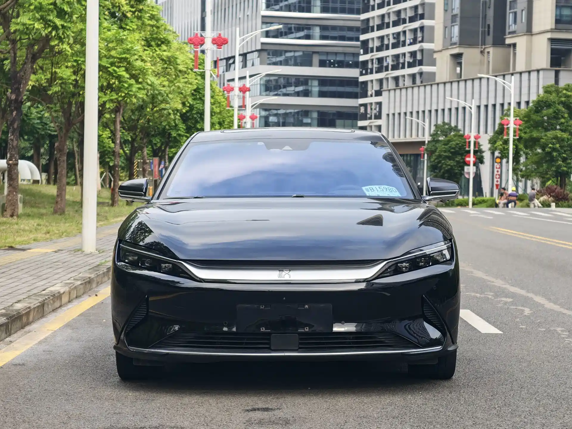 Фото 2 - BYD Han