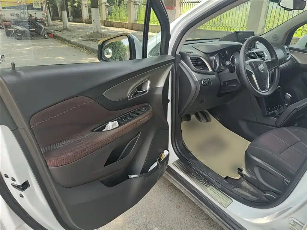 Buick Encore 2015 1.4T Manual 2WD Urban Progressive фото 16